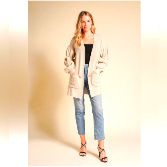 NEW Cardigan Sweater W/Pockets Beige Balloon Sleeve Detail - L - Picture 2 of 5